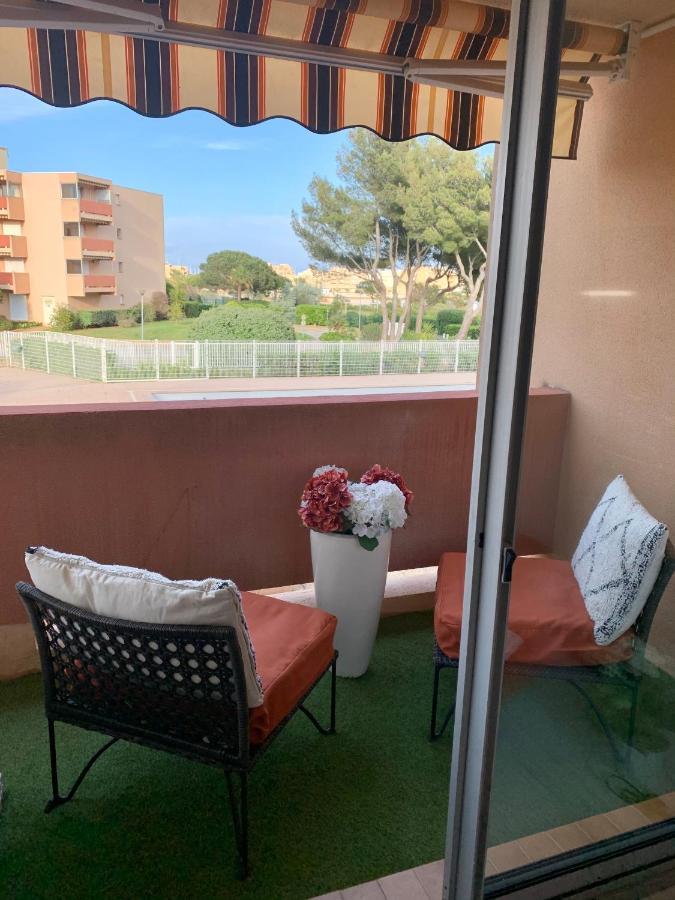 My Little Provence Bormes Les Mimosas Apartment Luaran gambar
